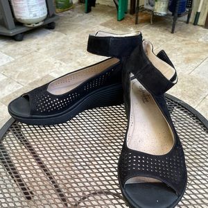 Wedge open toe sandal